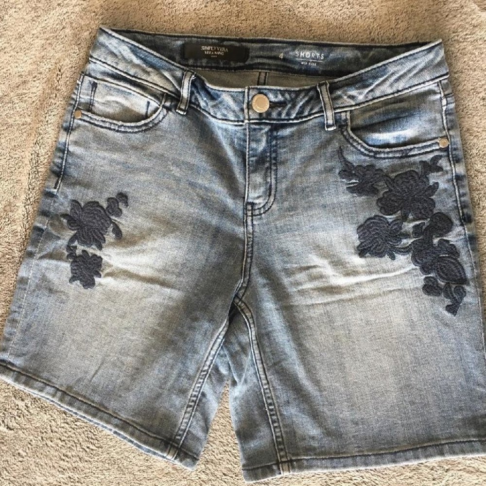 Simply Vera Vera Wang Mid Rise Shorts